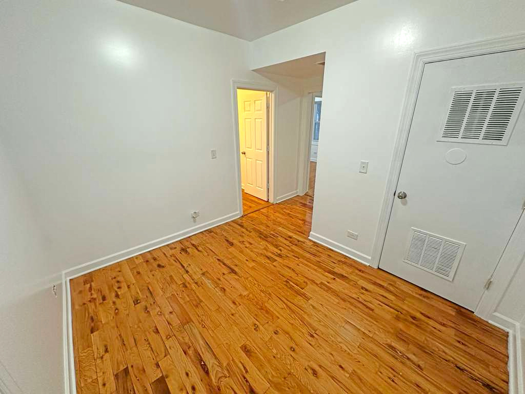 5145 W Ferdinand Street - Photo 3