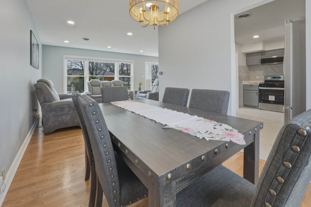 8901 Moody Avenue - Photo 3