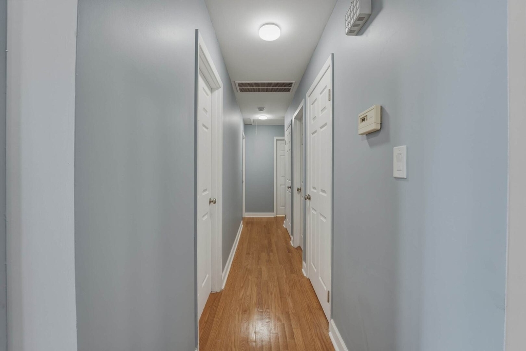 8901 Moody Avenue - Photo 7