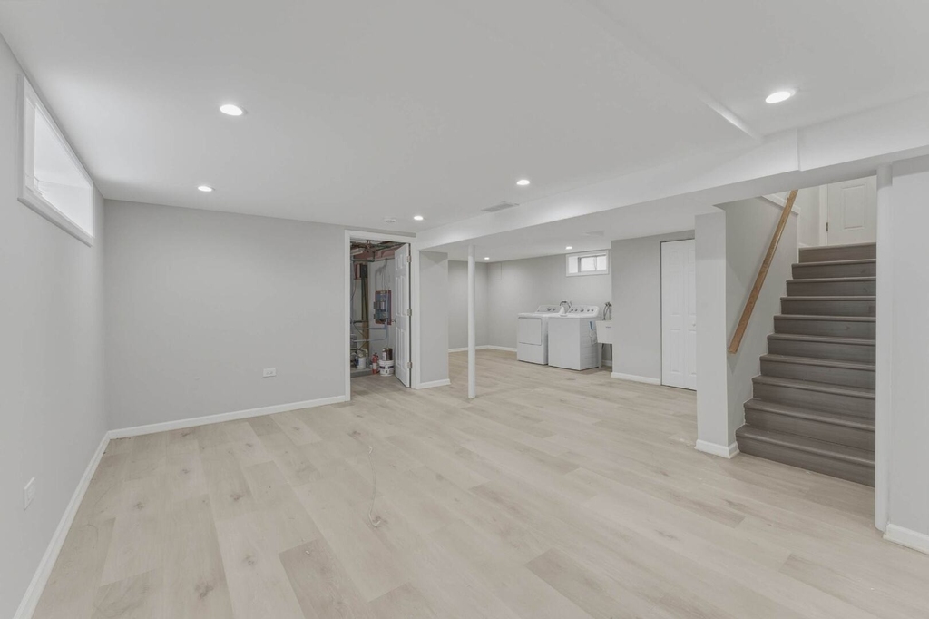 8901 Moody Avenue - Photo 20