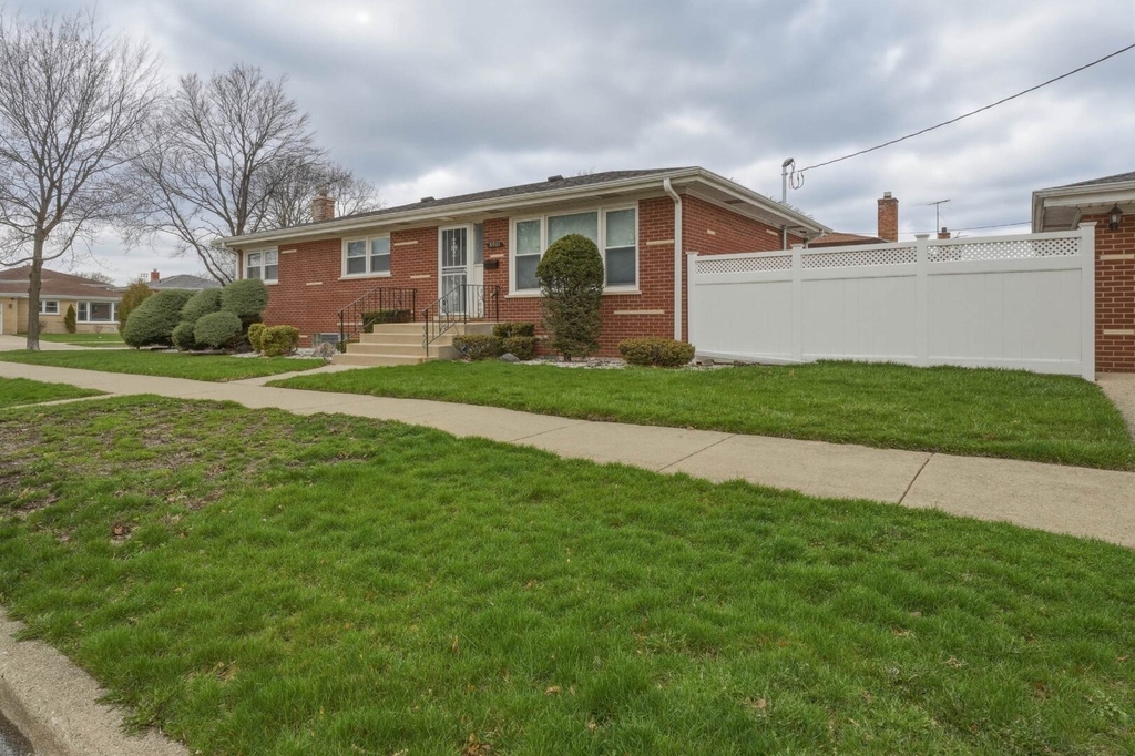 8901 Moody Avenue - Photo 28