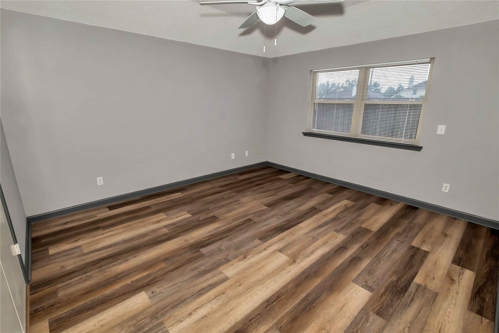 5216 Spring Branch Drive - Photo 10