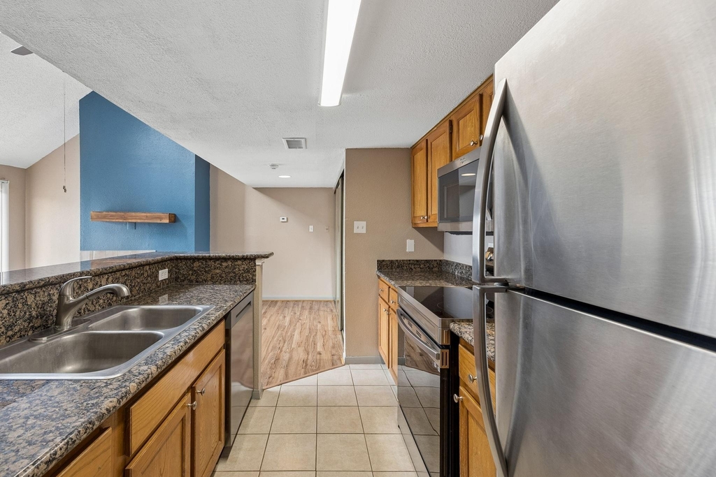 2300 Old Spanish Trail - Photo 4