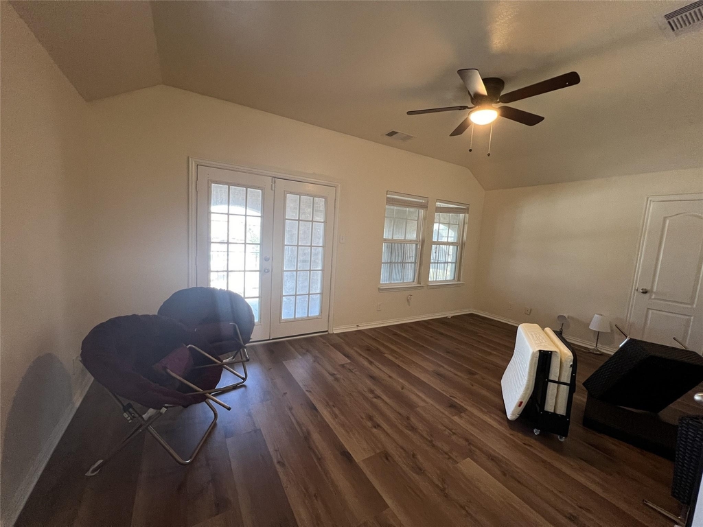 2403 Summers Glen Court - Photo 15