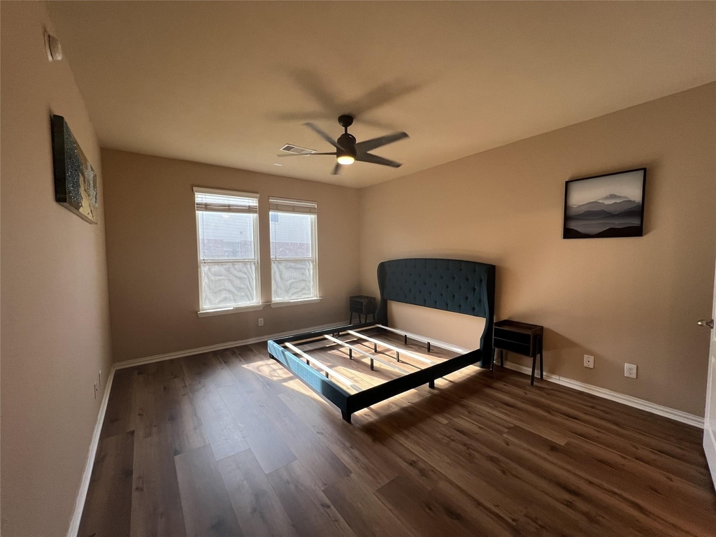 2403 Summers Glen Court - Photo 7