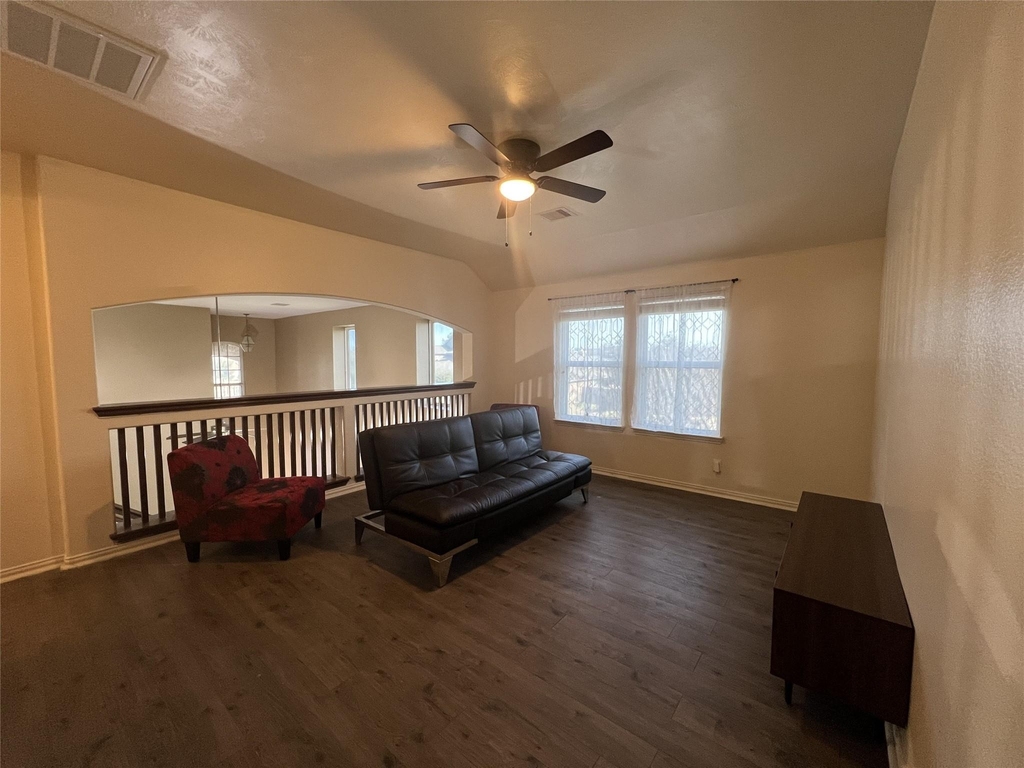 2403 Summers Glen Court - Photo 14