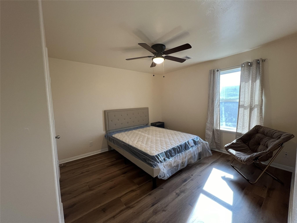 2403 Summers Glen Court - Photo 17