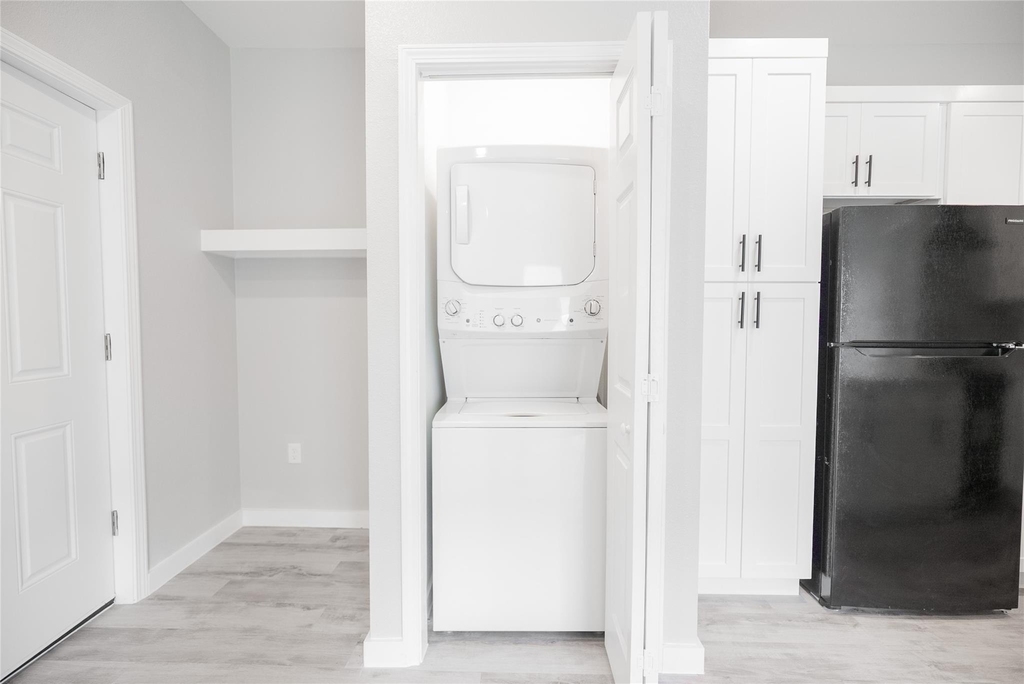 2101 Reinke Road - Photo 8