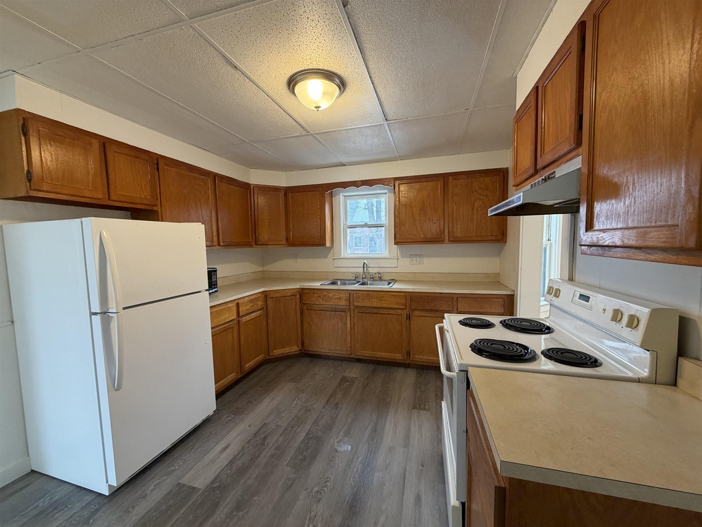 78 Central - Photo 4