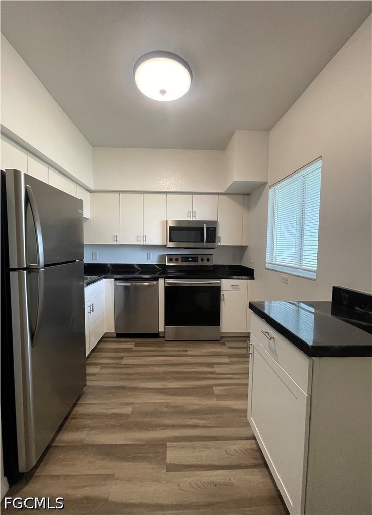 8555 Bernwood Cove Loop - Photo 19