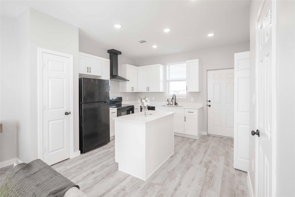 2101 Renike Road - Photo 1