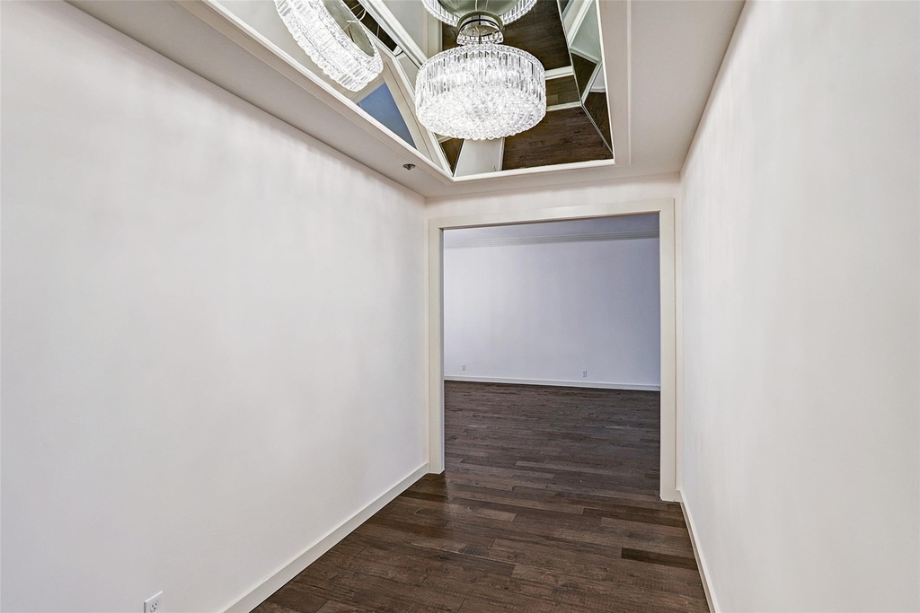 121 N Post Oak Lane - Photo 9