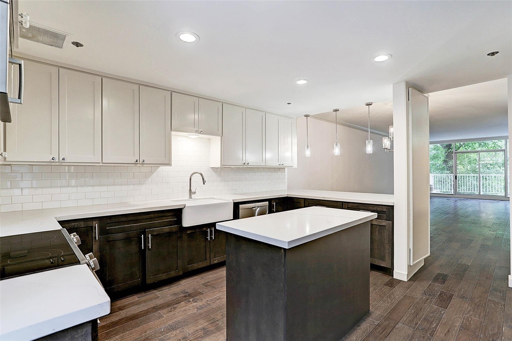 121 N Post Oak Lane - Photo 8