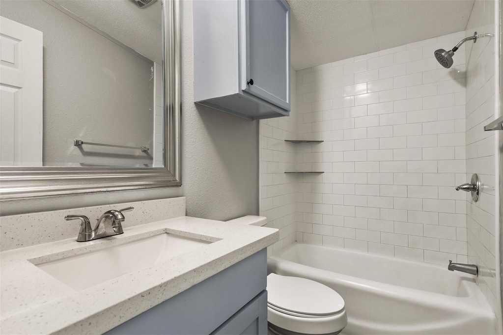 2222 N Austin Avenue - Photo 16