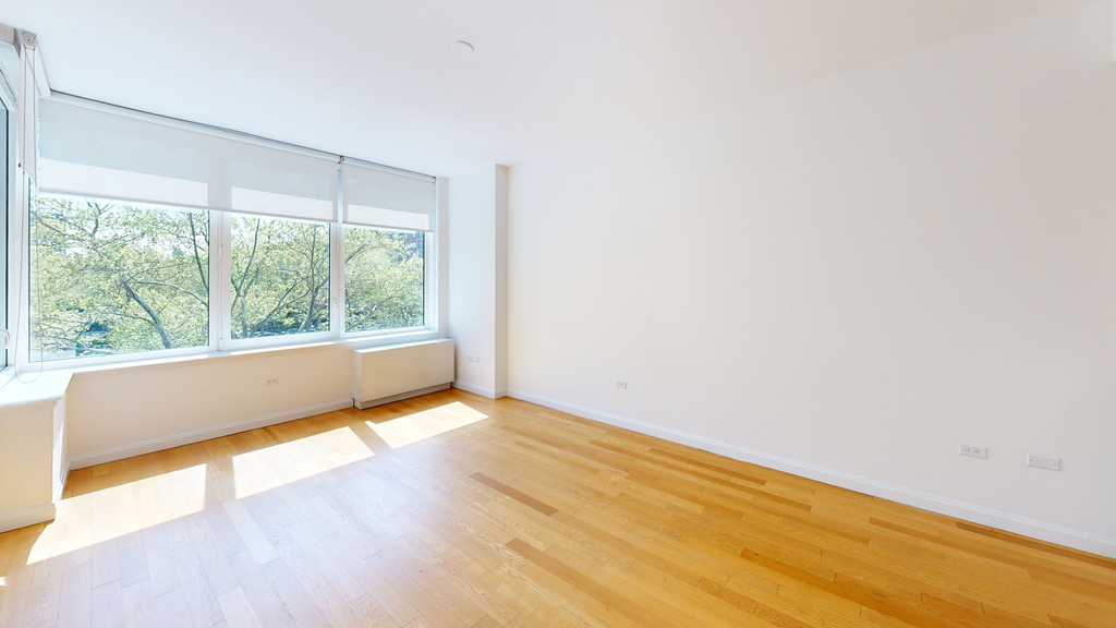 795 Columbus Ave - Photo 2