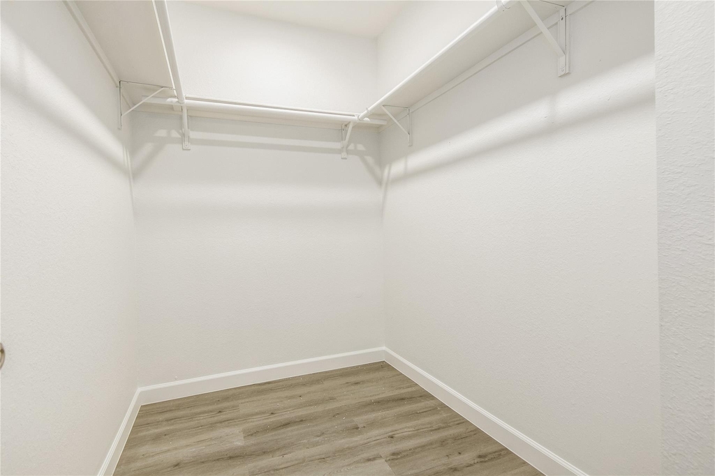 2305 Sakowitz Street - Photo 6