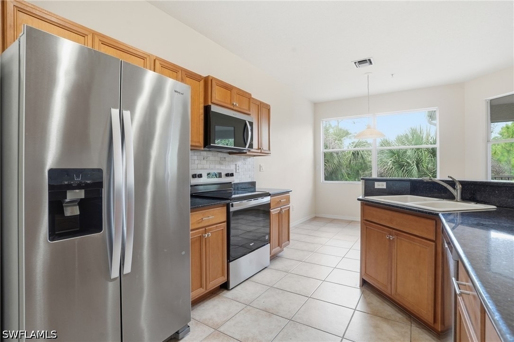12854 Carrington Circle - Photo 11