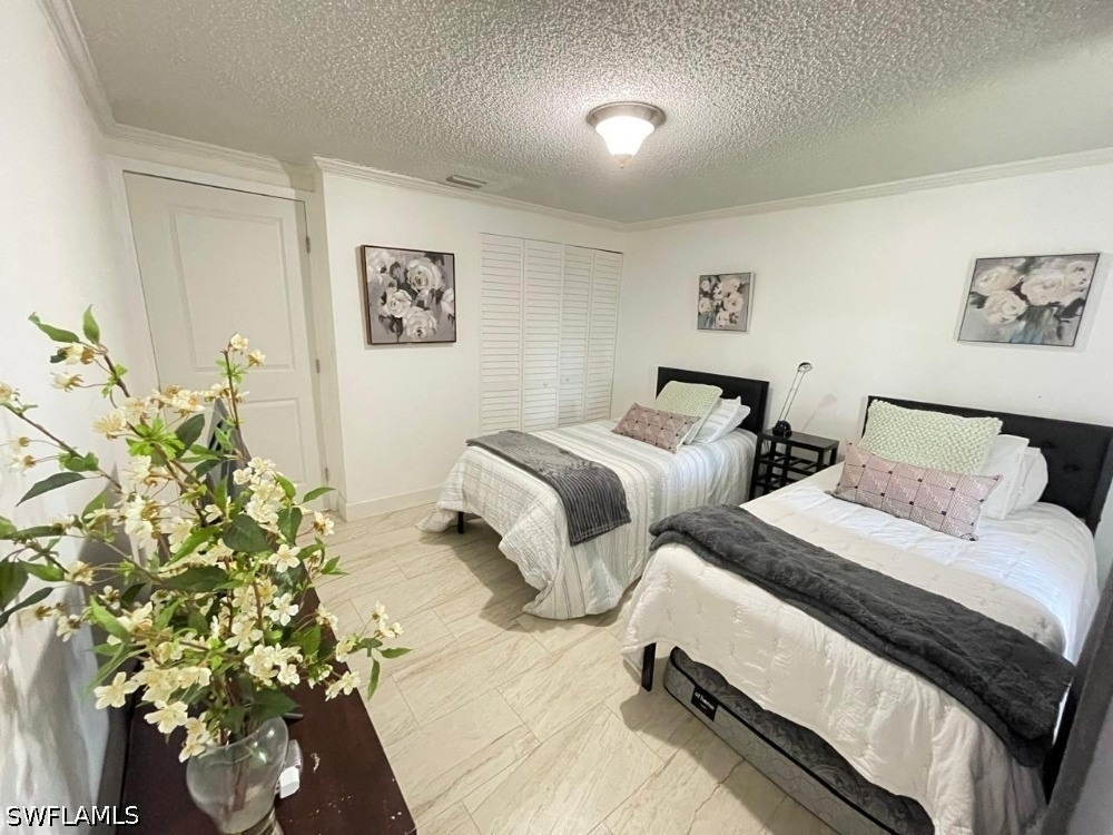 5385 Treetops Drive - Photo 3