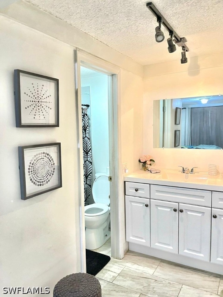 5385 Treetops Drive - Photo 9
