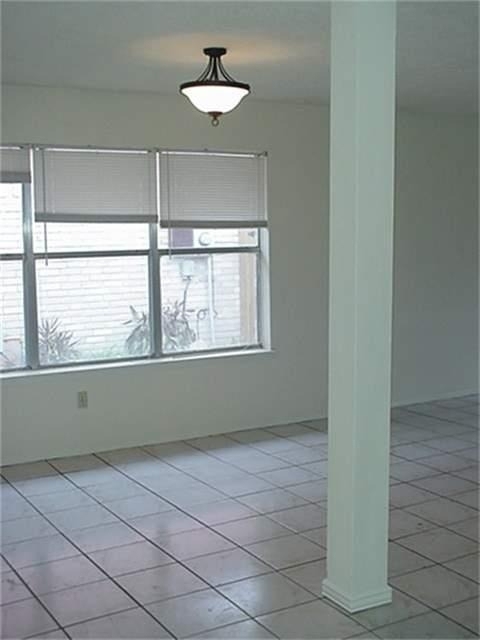 18539 Lippizaner Drive - Photo 3