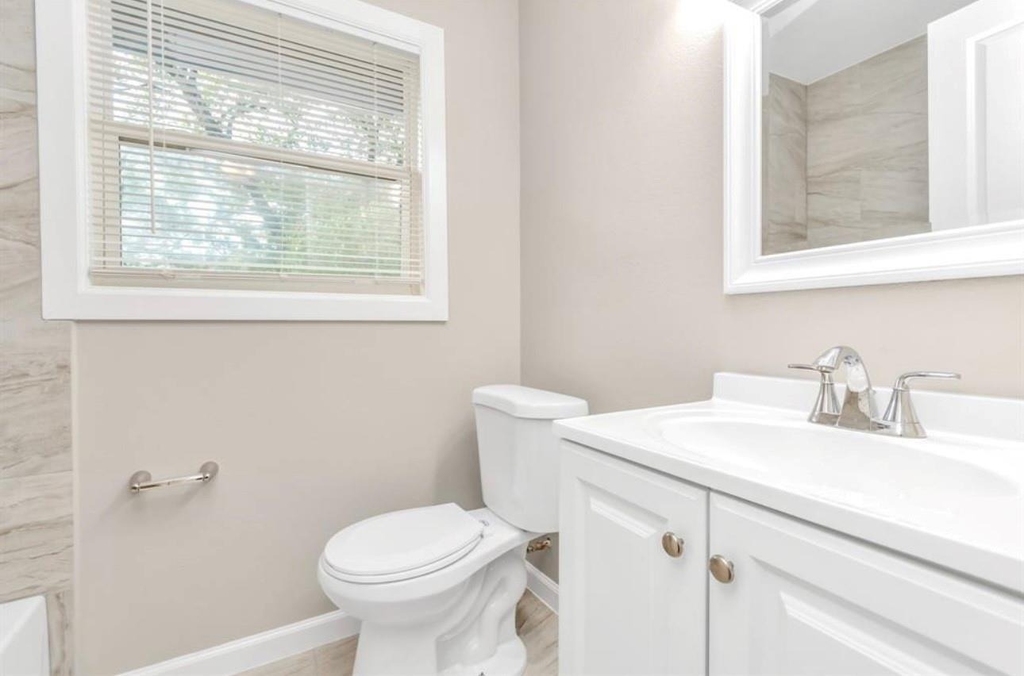 3404 Blodgett Street - Photo 4