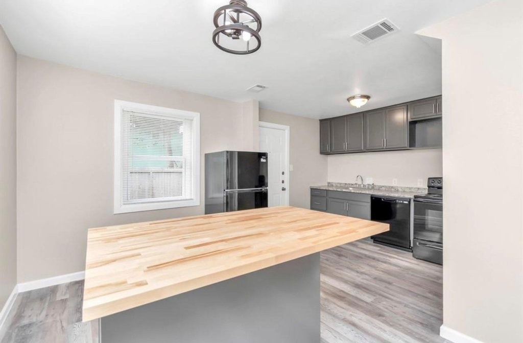 3404 Blodgett Street - Photo 10