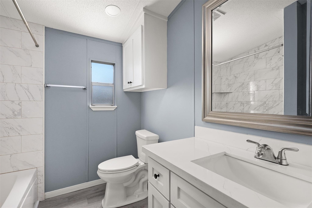 2222 N Austin Avenue - Photo 14