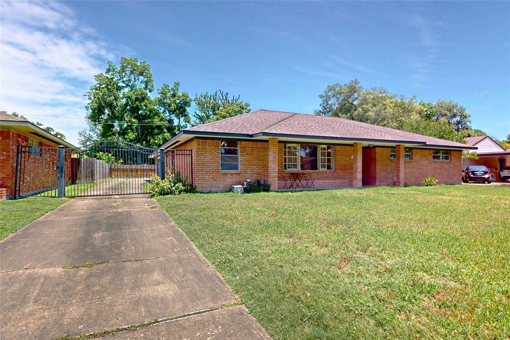 4826 Waynesboro Drive - Photo 25
