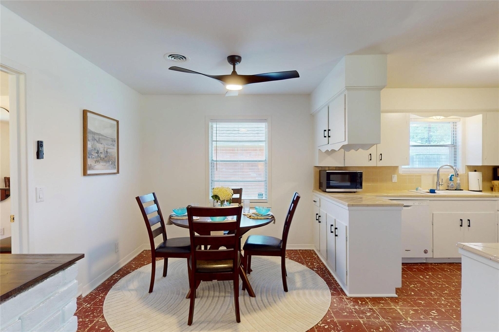 4826 Waynesboro Drive - Photo 29