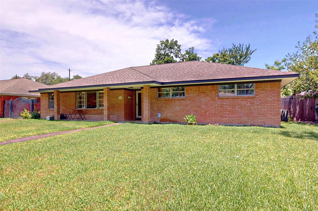 4826 Waynesboro Drive - Photo 23