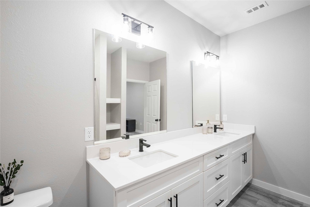 2101 Renike Road - Photo 8