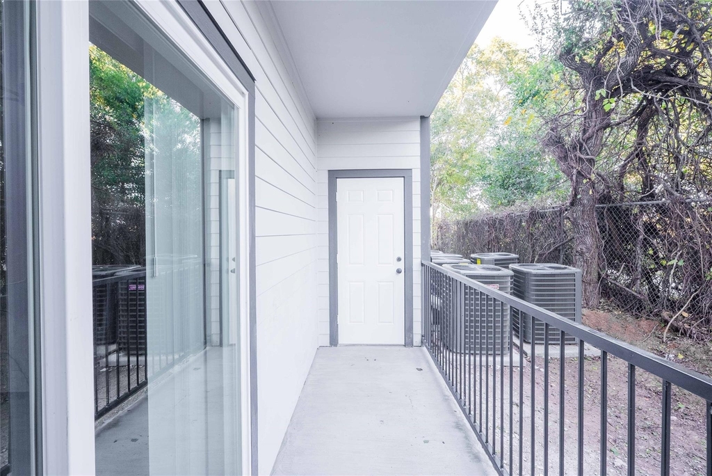 2101 Renike Road - Photo 12