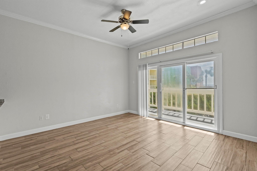 7820 Seawall Boulevard - Photo 6