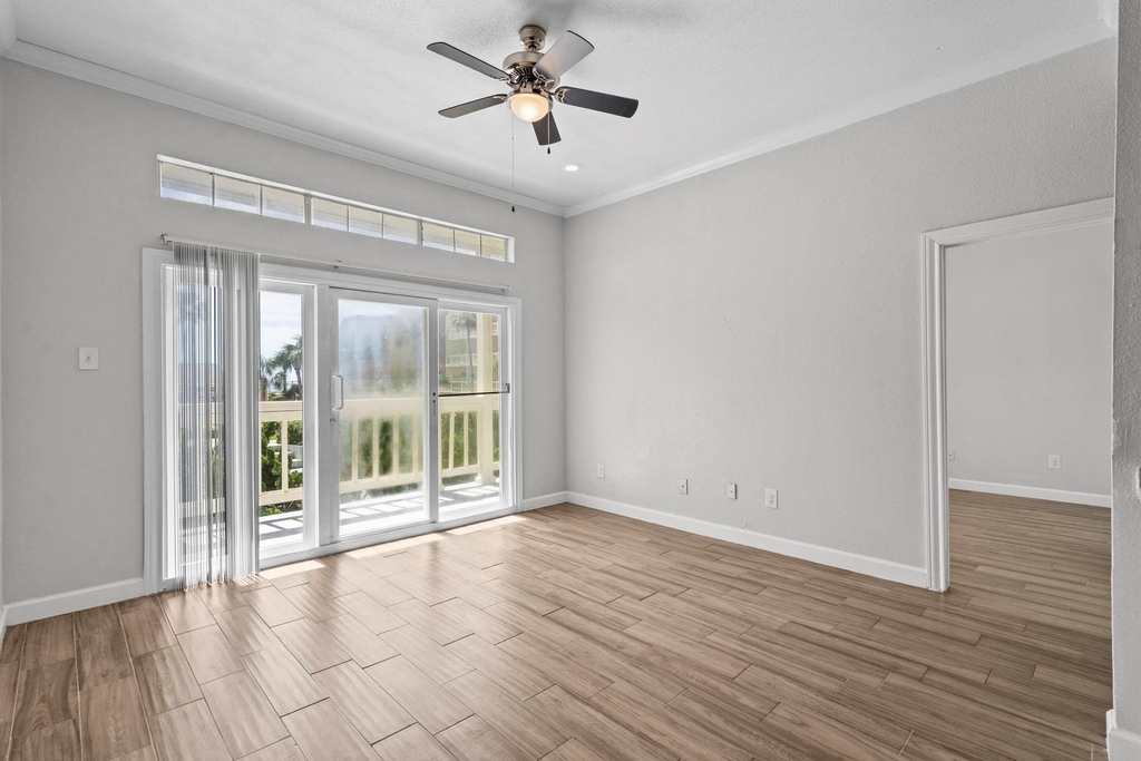 7820 Seawall Boulevard - Photo 13