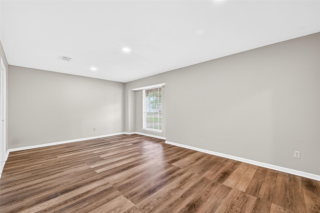 403 Mistywood Drive - Photo 4