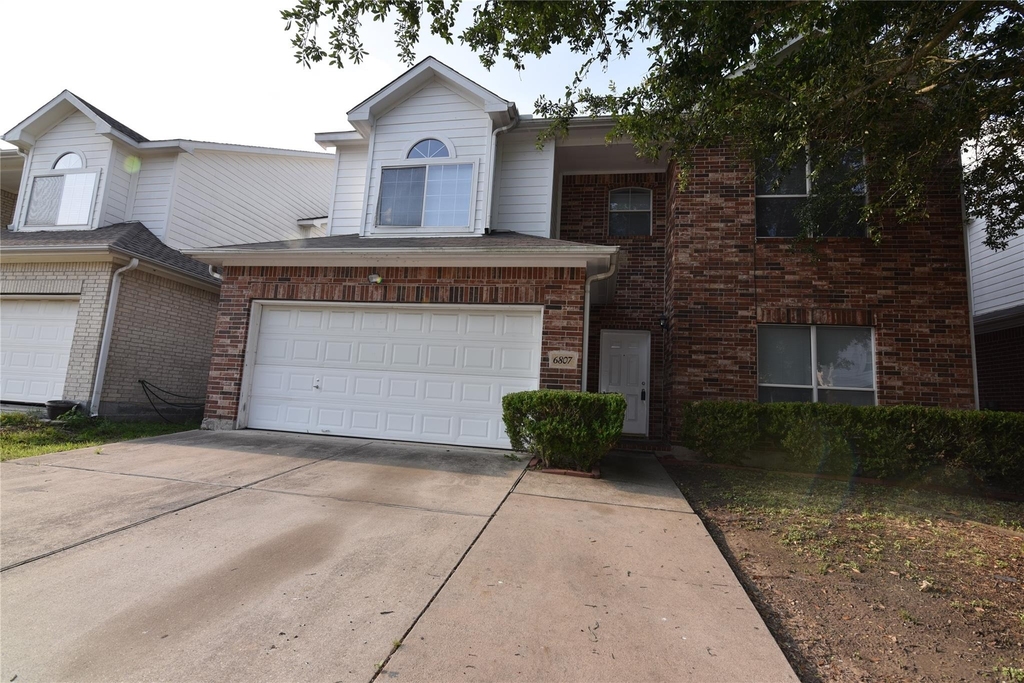 6807 Turtlewood Drive - Photo 1