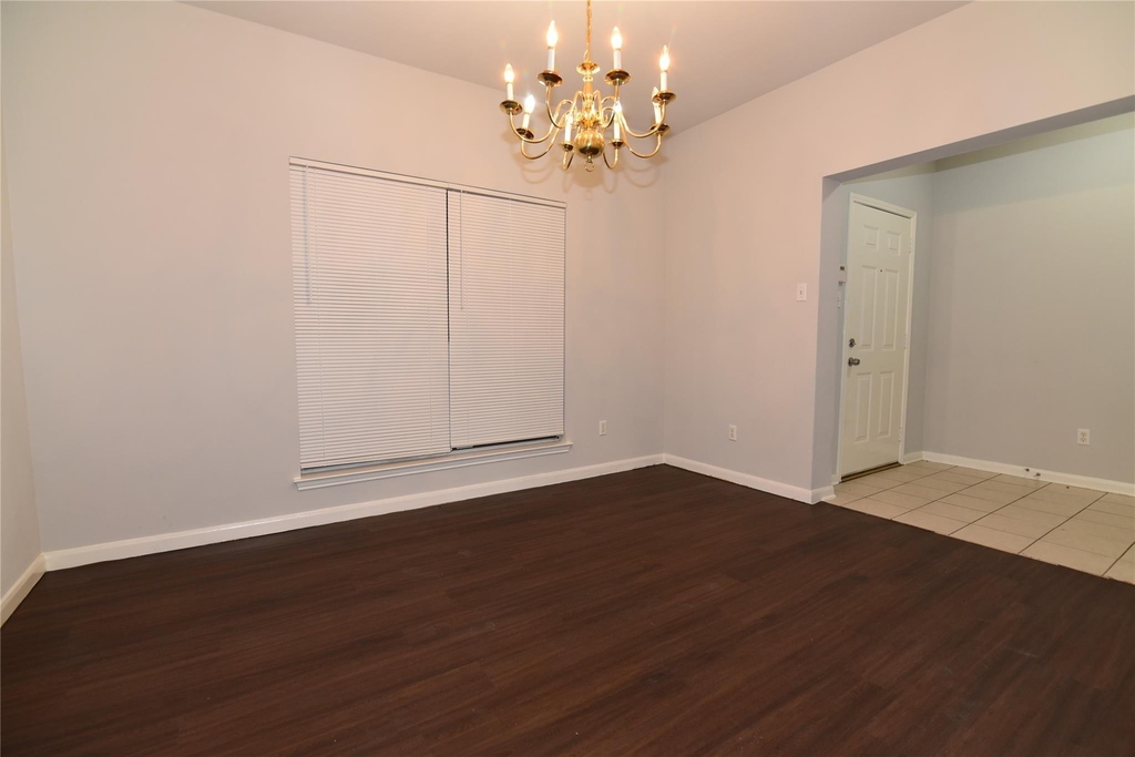 6807 Turtlewood Drive - Photo 10
