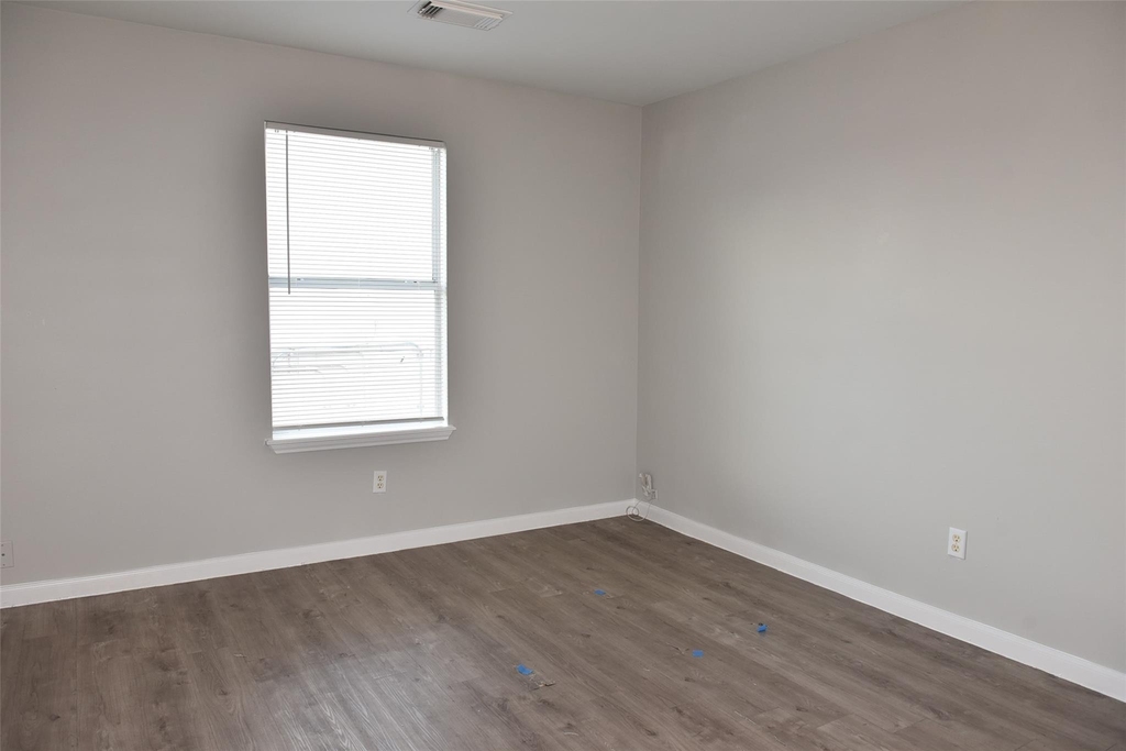 6807 Turtlewood Drive - Photo 11