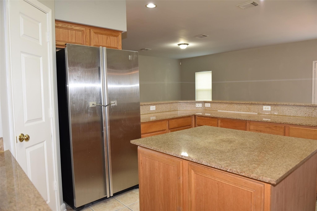 6807 Turtlewood Drive - Photo 3