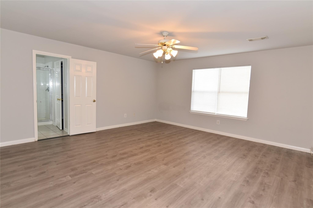 6807 Turtlewood Drive - Photo 14