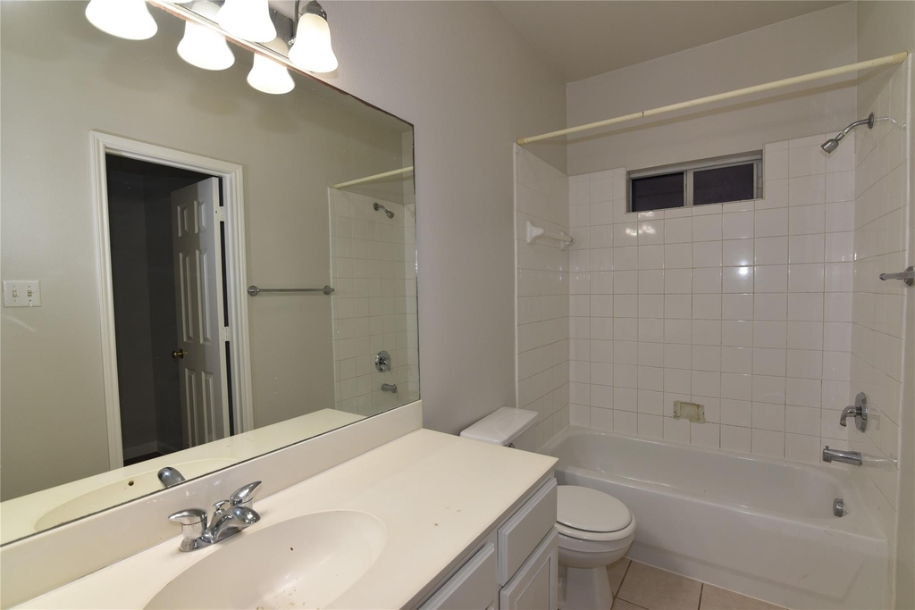 6807 Turtlewood Drive - Photo 13