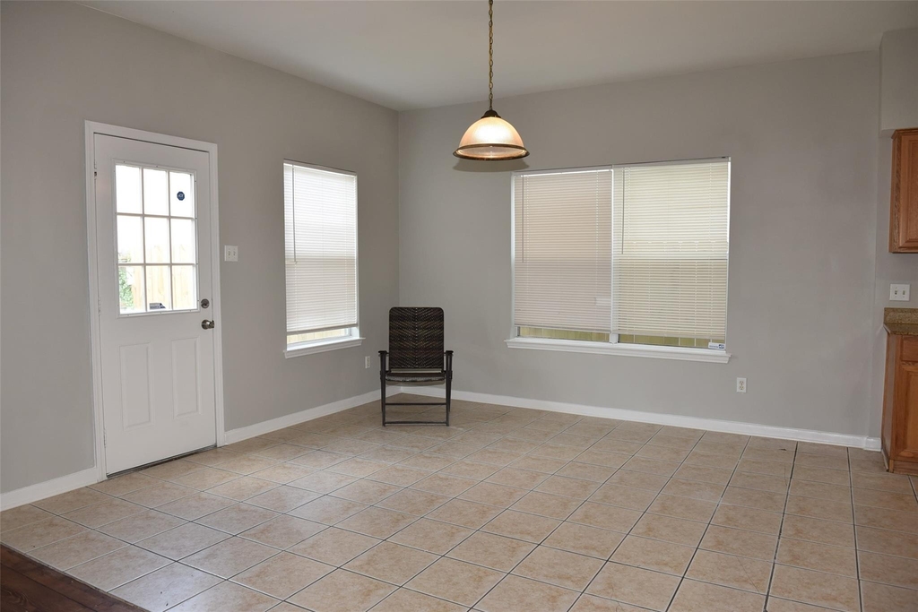 6807 Turtlewood Drive - Photo 6