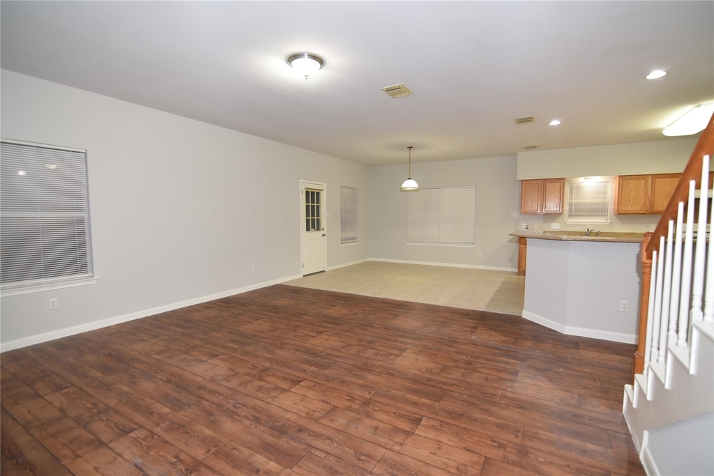 6807 Turtlewood Drive - Photo 8