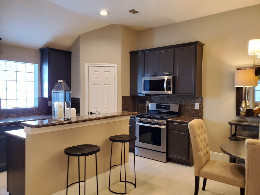 15939 Cottage Ivy Circle - Photo 9