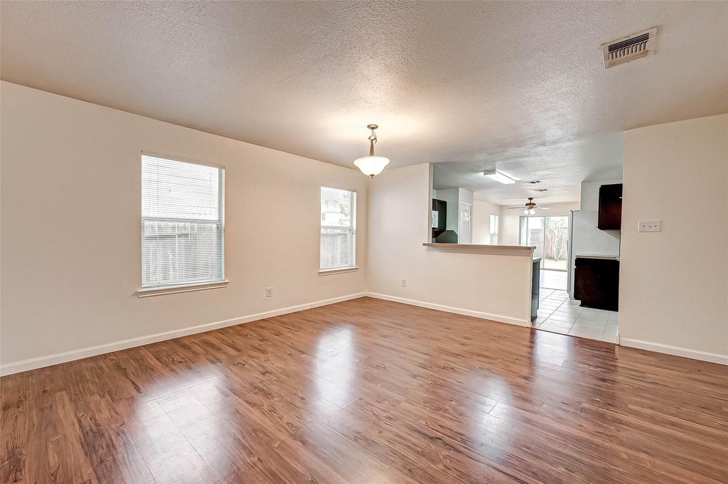7910 Raven Creek Lane - Photo 9