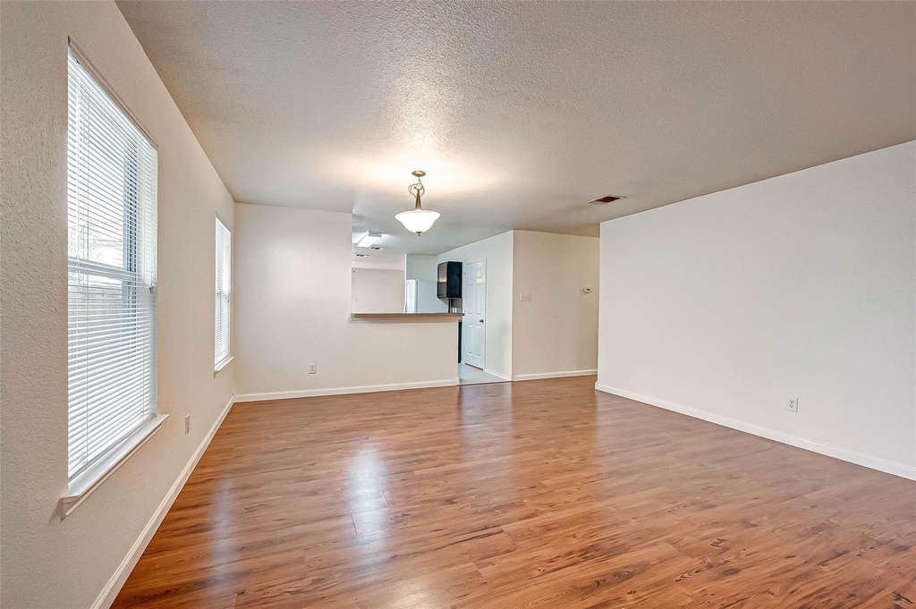 7910 Raven Creek Lane - Photo 8