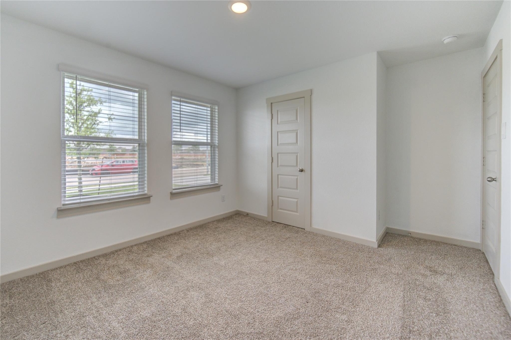 7715 Smooth Valley Court - Photo 3