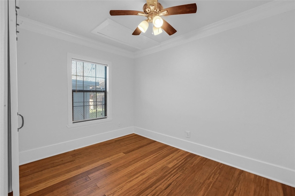 1633 Fourcade Street - Photo 4