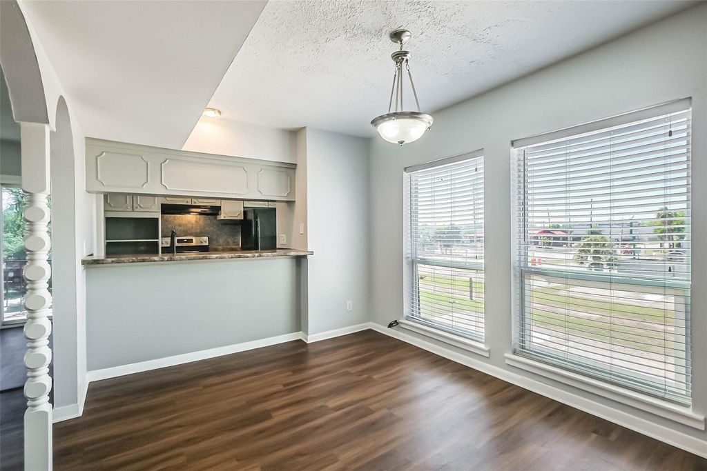 5922 Fairdale Lane - Photo 11