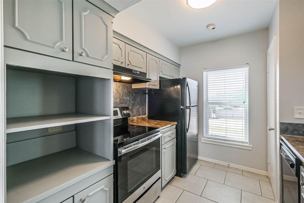 5922 Fairdale Lane - Photo 13